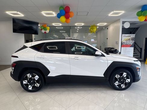 Used 2025 Hyundai Kona SEL FWD image 5