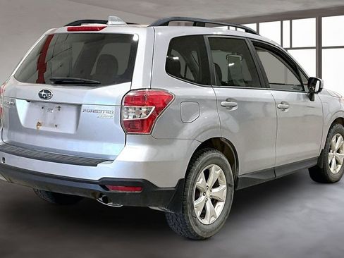 Used 2016 Subaru Forester 2.5i Premium AWD/4WD image 3