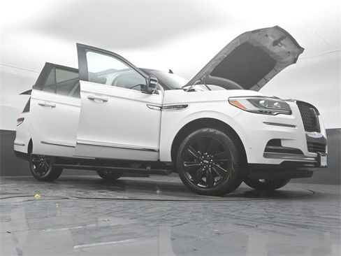 Used 2023 Lincoln Navigator L Black Label image 54