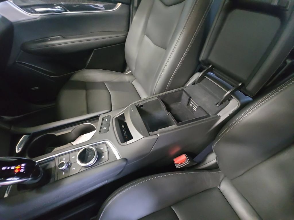 Used 2024 Cadillac XT6 Sport w/ Technology Package AWD/4WD image 27