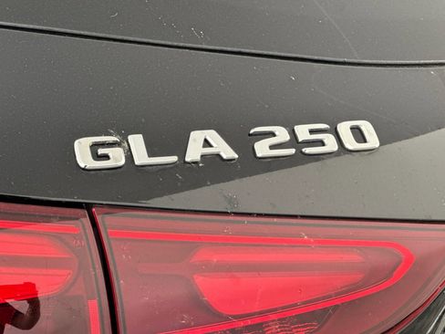 Used 2025 Mercedes-Benz GLA 250 4MATIC image 19