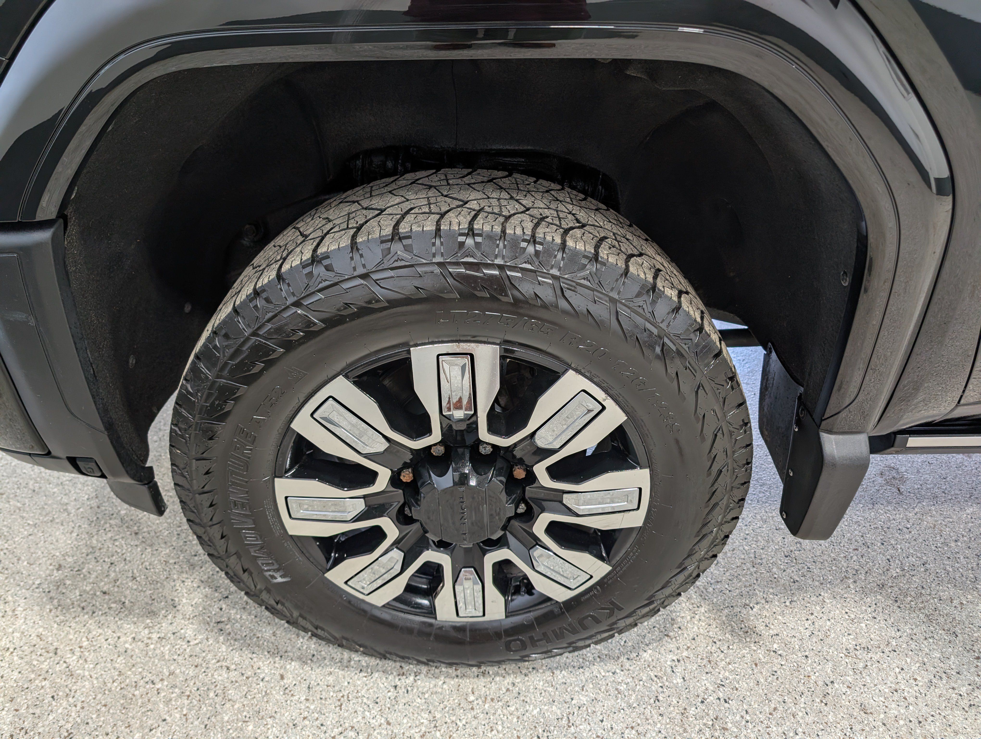 Used 2024 GMC Sierra 2500 Denali w/ Technology Package AWD/4WD image 12