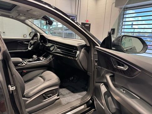 Used 2022 Audi Q8 Premium Plus image 44