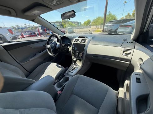 Used 2012 Toyota Corolla LE FWD image 14