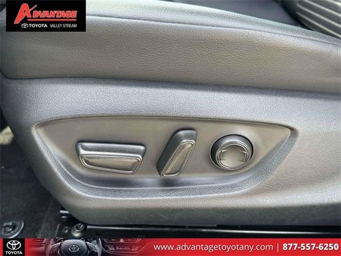 Used 2023 Toyota Camry SE image 20
