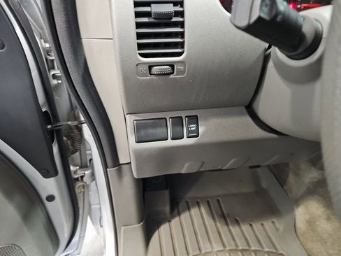 Used 2015 Nissan Frontier S image 12