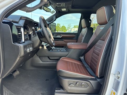 New 2026 GMC Sierra 2500 Denali Ultimate AWD/4WD image 16