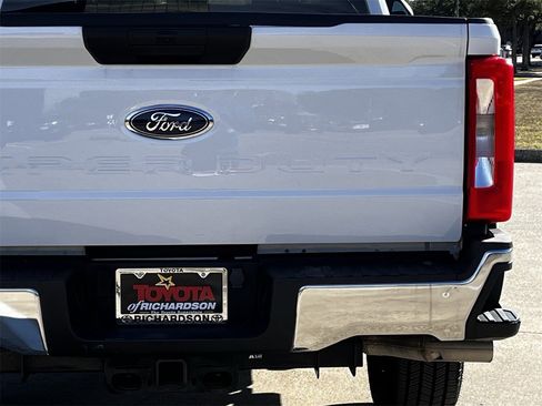 Used 2024 Ford F250 XLT image 6