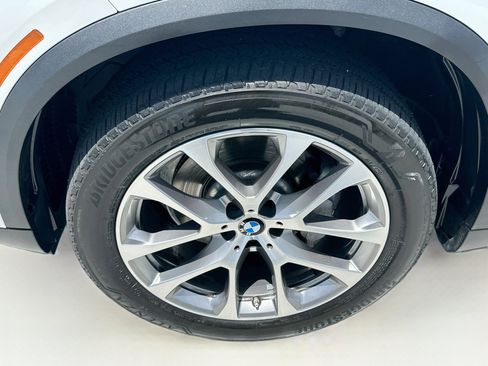 Used 2019 BMW X5 xDrive40i w/ Convenience Package AWD/4WD image 34
