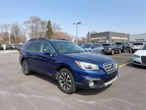 Used 2017 Subaru Outback 3.6R Limited image 16