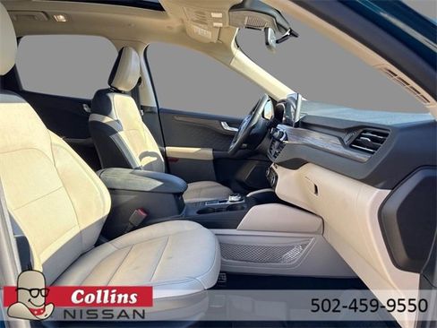 Used 2020 Ford Escape Titanium image 13