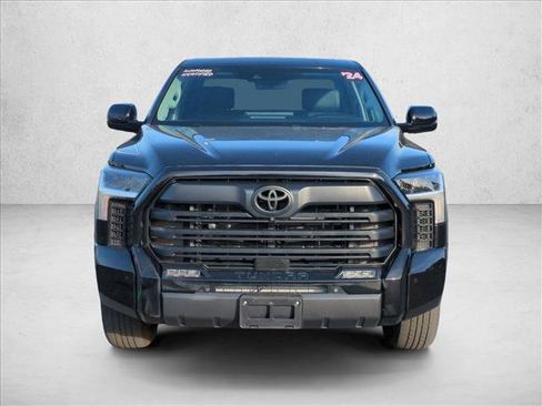 Used 2024 Toyota Tundra Limited image 2