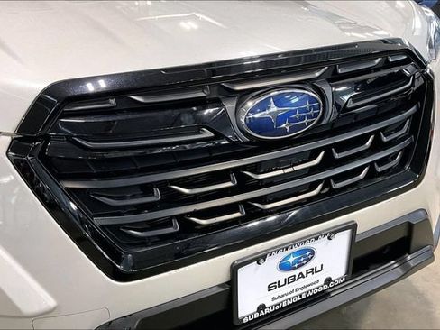 Used 2023 Subaru Forester AWD/4WD image 30
