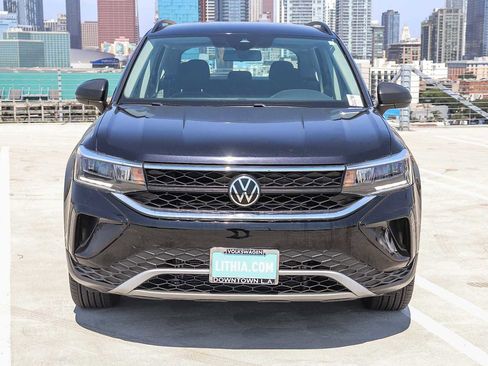 Used 2022 Volkswagen Taos S w/ IQ Drive S Package image 2