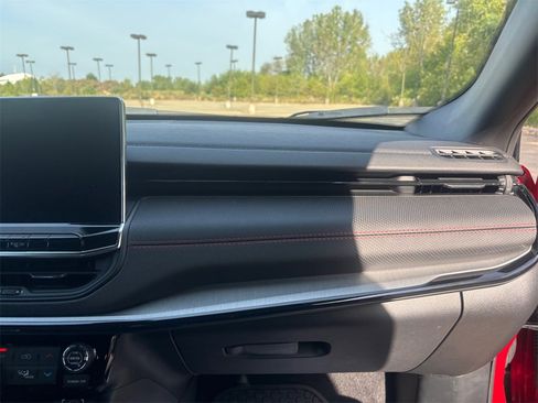 New 2026 Jeep Compass Trailhawk image 16