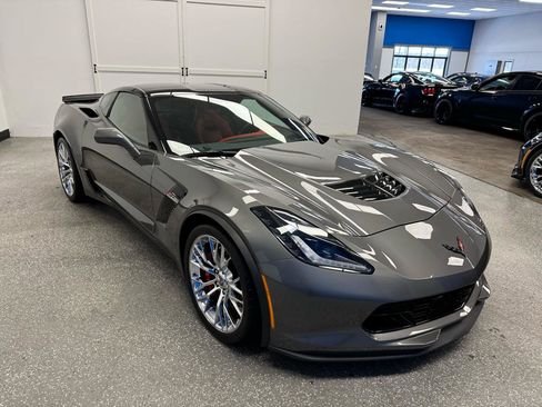 Used 2015 Chevrolet Corvette Z06 w/ 2LZ Preferred Equipment Group RWD image 35