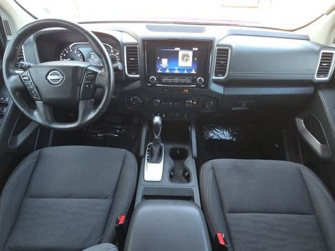 Used 2024 Nissan Frontier SV w/ Technology Package image 25