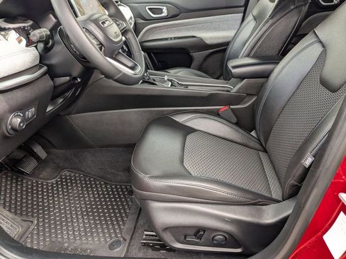 Used 2025 Jeep Compass Latitude w/ Sun & Sound Group image 11