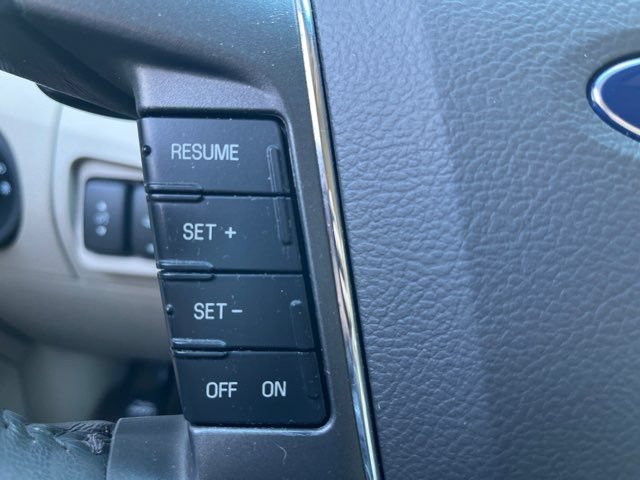 Used 2012 Ford Taurus Limited FWD image 13
