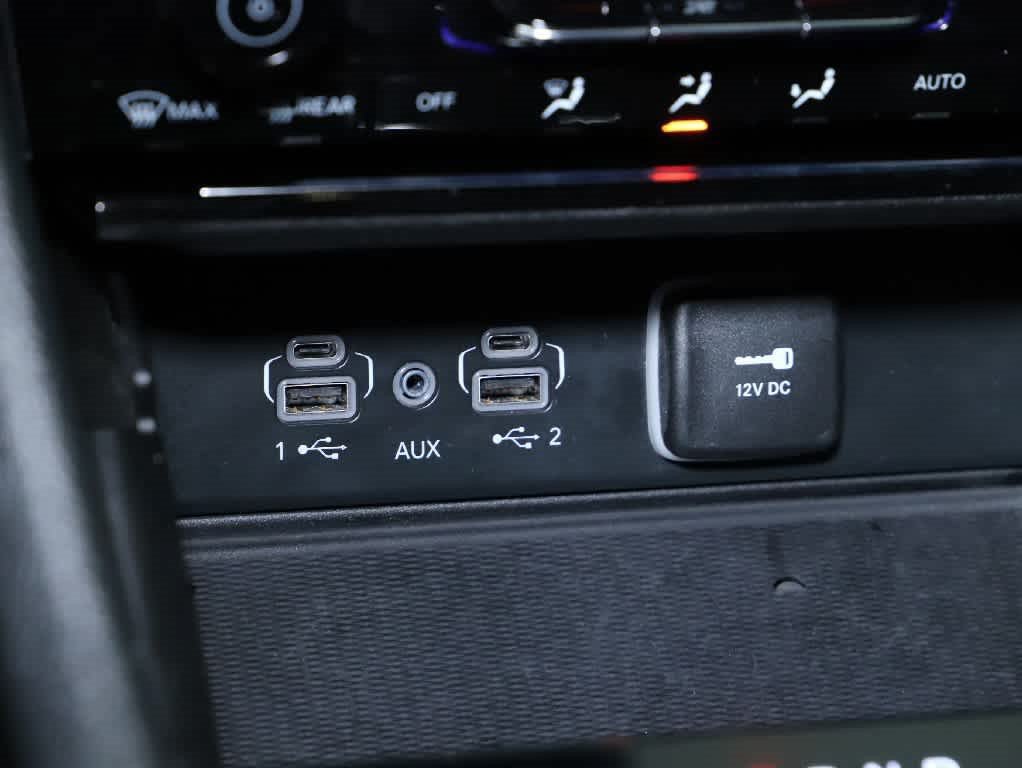 Used 2023 Jeep Grand Cherokee Altitude AWD/4WD image 26