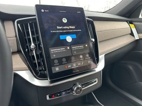 New 2026 Volvo XC90 B5 Plus w/ Protection Package Premier image 15