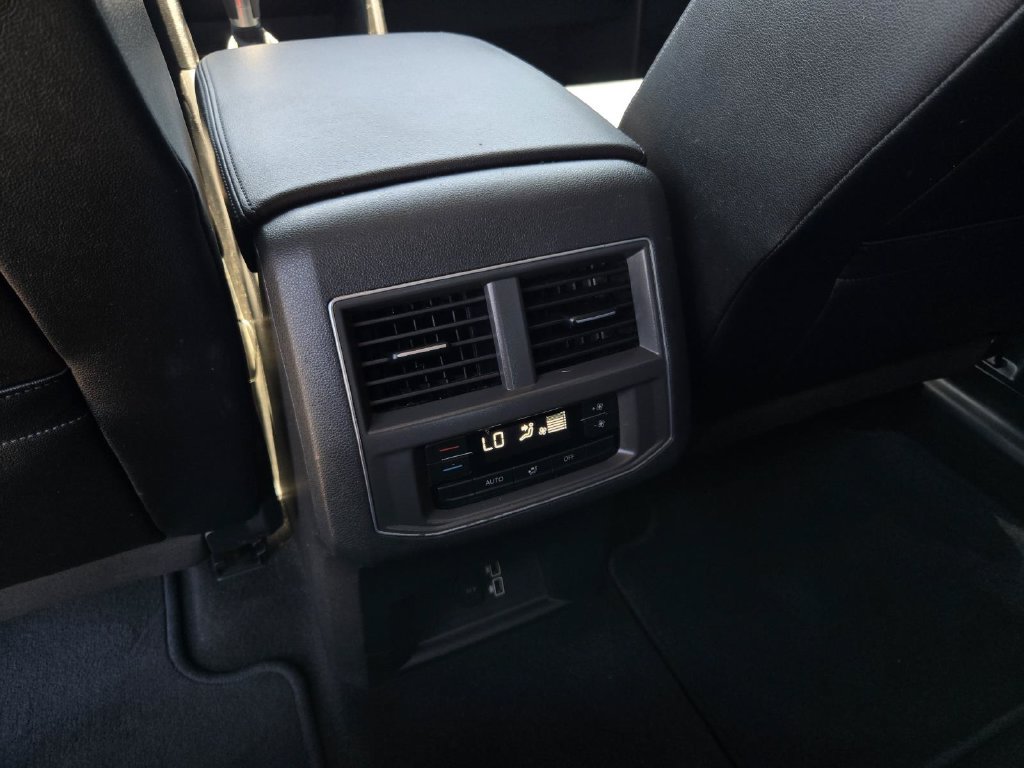 Used 2019 Volkswagen Atlas SE w/ Towing Package FWD image 15