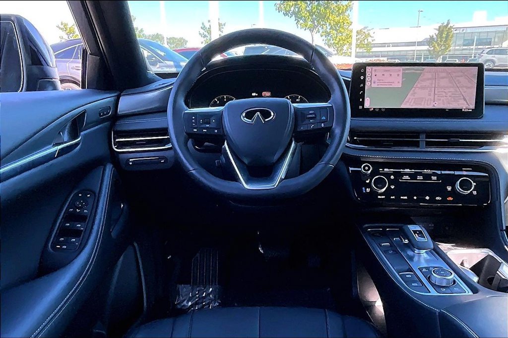 Certified 2027 INFINITI QX60 Sport w/ Dark Cargo Package AWD/4WD image 17