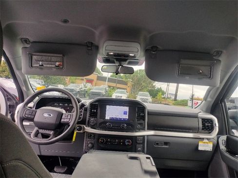 Used 2022 Ford F150 XLT w/ XTR Package image 23