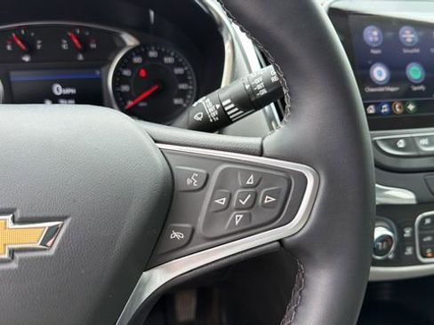 Used 2023 Chevrolet Equinox LT FWD image 21