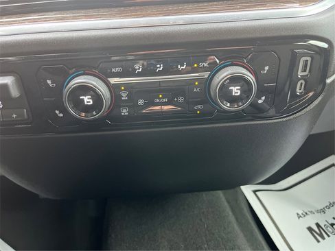 Used 2024 Chevrolet Silverado 1500 LT image 48