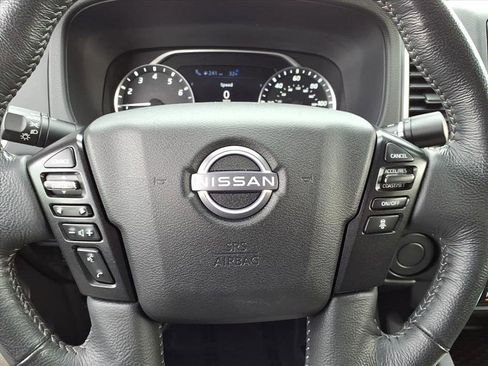 Used 2022 Nissan Frontier SV image 28