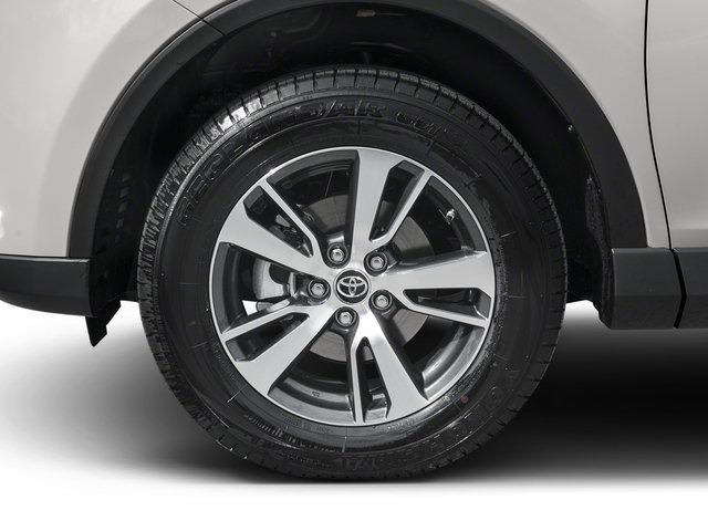 Used 2016 Toyota RAV4 XLE FWD image 11