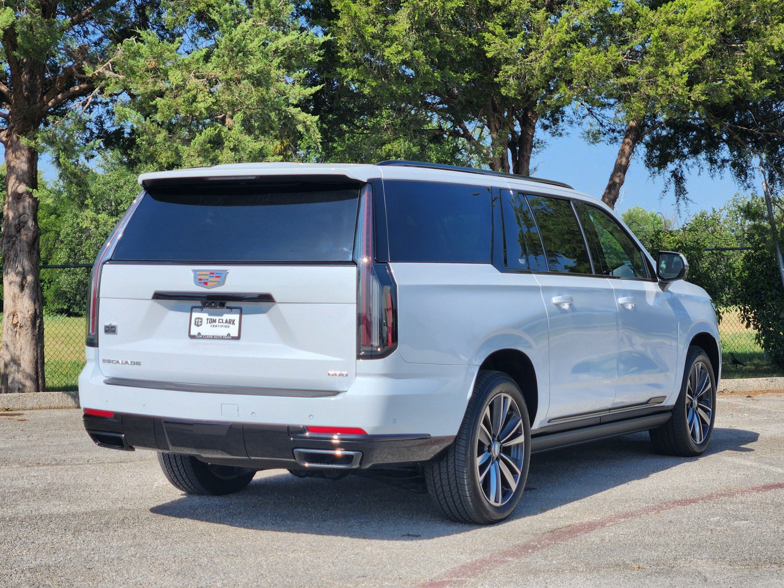 Used 2026 Cadillac Escalade ESV Sport w/ Touring Package AWD/4WD image 6