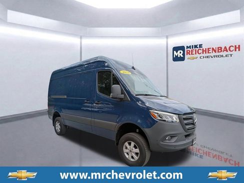 Used 2024 Mercedes-Benz Sprinter 2500 image 1