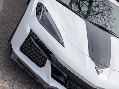Used 2023 Chevrolet Corvette Z06 w/ Engine Appearance Package RWD image 19