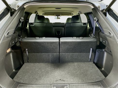 Used 2024 Mitsubishi Outlander SE image 30