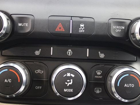 Used 2021 RAM 3500 Laramie image 44