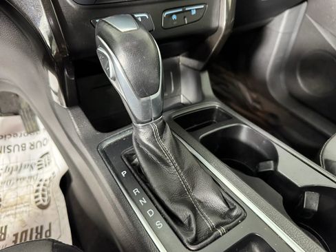 Used 2019 Ford Escape SE FWD image 22