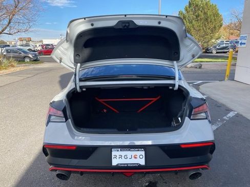 Used 2025 Hyundai Elantra N image 9