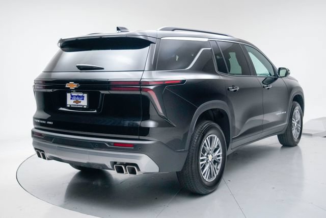 Used 2026 Chevrolet Traverse LT AWD/4WD image 7