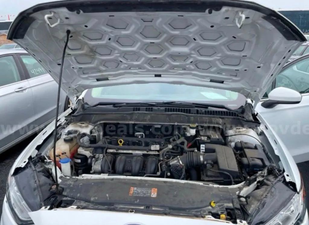 Used 2019 Ford Fusion SE FWD image 23