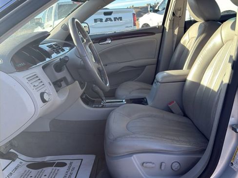 Used 2011 Buick Lucerne CXL image 8