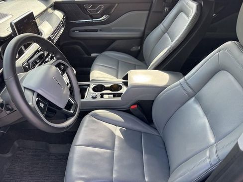 Used 2022 Lincoln Corsair FWD w/ Equipment Group 101A image 11