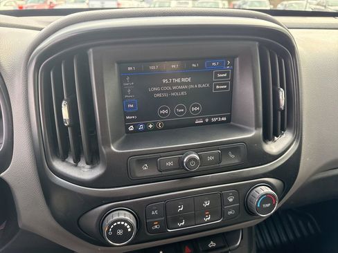 Used 2020 Chevrolet Colorado W/T image 18