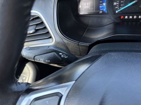 Used 2024 Ford Edge SEL AWD/4WD image 15