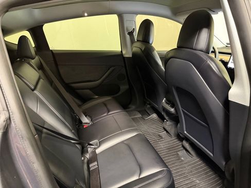 Used 2021 Tesla Model Y Performance image 21