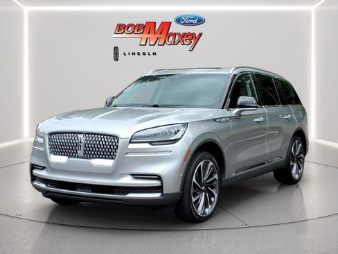 Used 2024 Lincoln Aviator Reserve w/ Equipment Group 201A AWD/4WD image 1