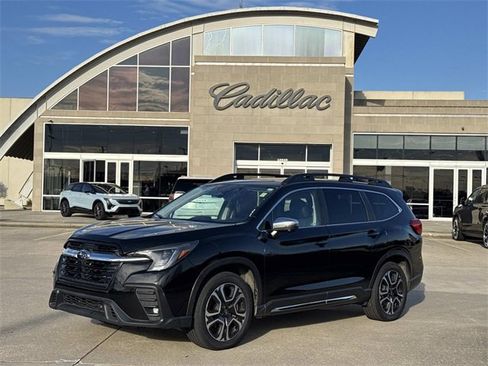 Used 2023 Subaru Ascent Limited w/ Technology Package image 1