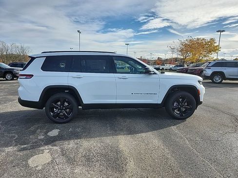New 2025 Jeep Grand Cherokee L Limited w/ Black Appearance Package image 2