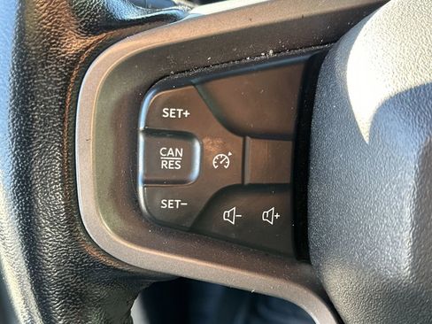 Used 2022 Ford Bronco Black Diamond image 25